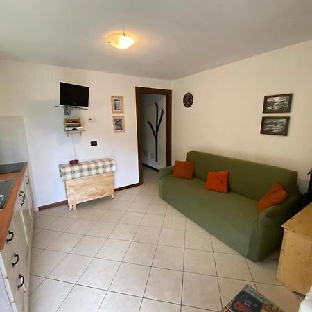 Bianchina - Bilocale Con Giardino Privato Apartment Valdisotto Luaran gambar
